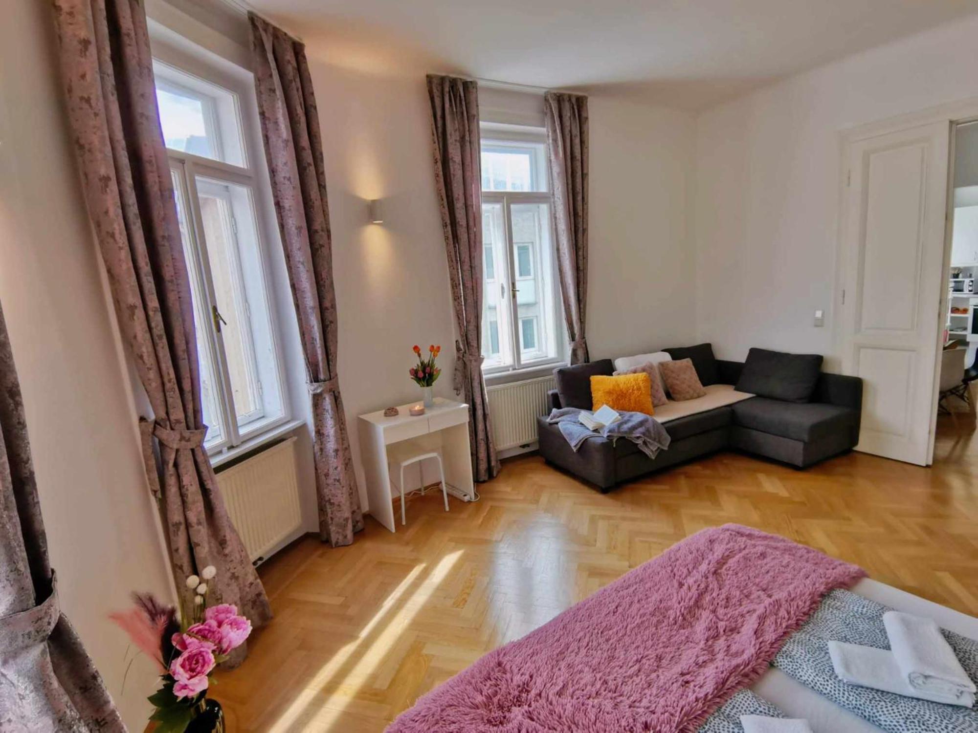 Central And Round 3 Minutes To City Shopping Center And Schoenbrunn Palace Vienna Luaran gambar