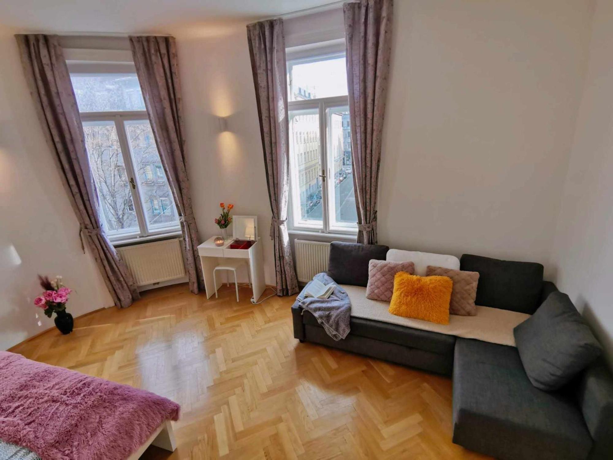 Central And Round 3 Minutes To City Shopping Center And Schoenbrunn Palace Vienna Luaran gambar